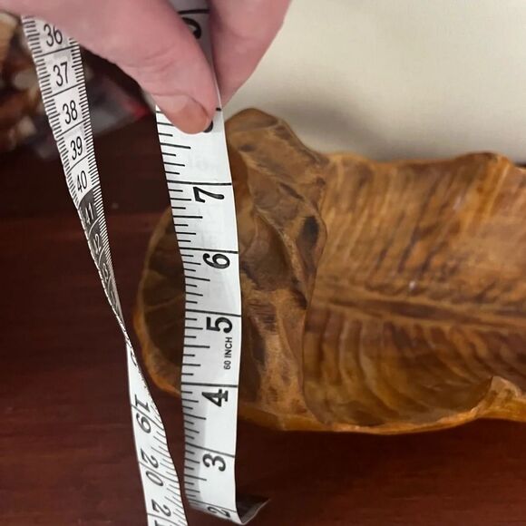 Handmade vintage wood leaf large bowl with handle - Picture 10 of 11